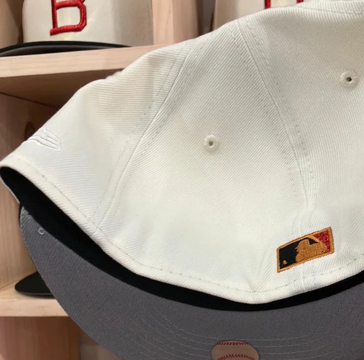 Gorra 5950 Baltimore Orioles 50th Season Chrome White/Black