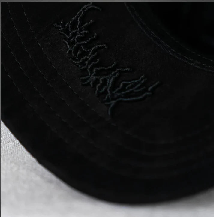 Gorra Anymore Black In Black Crystal