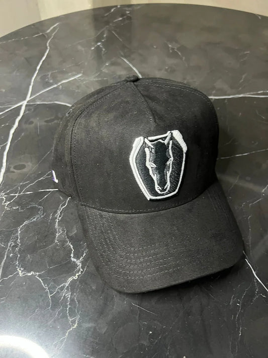 Gorra JL Hats "Dark Black Horse"