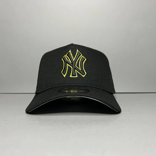 Gorra New Era Yankees 1999 Black Yellow