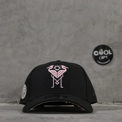 Gorra New Era Miami Black Pink Adjustable