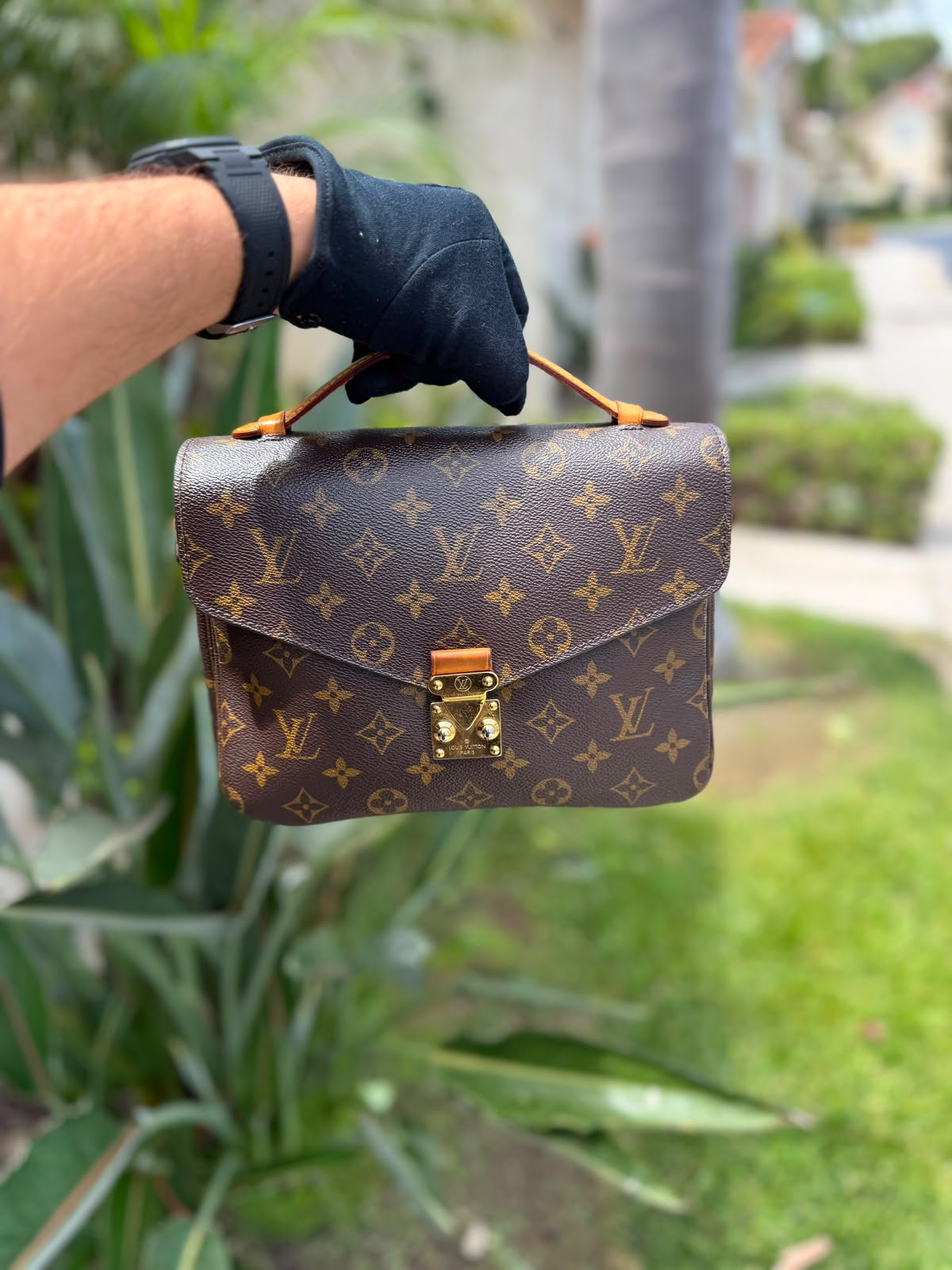 Louis Vuitton LV Metis Pochette